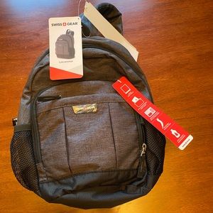 NWT SwissGear Sling Pack $30